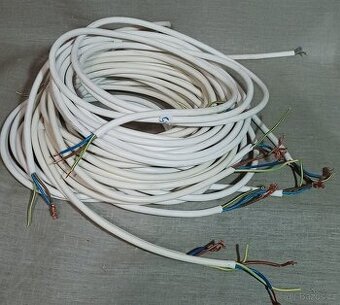 kabel CYSY H05VV-F 3x2,5 mm2 bílý