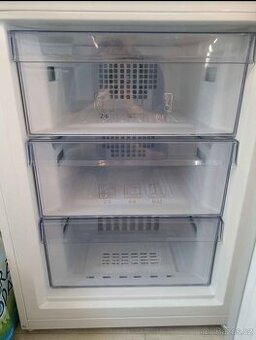 Lednice Beko díly