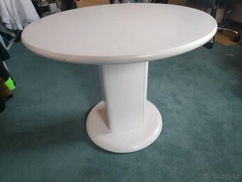 Konferenční stolek