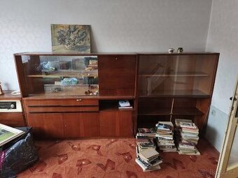 Obývací stěna, skříňky za odvoz