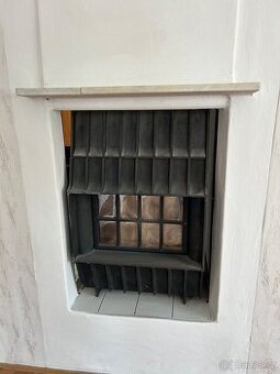 Krbová kamna / krbová vložka v pěkném stavu