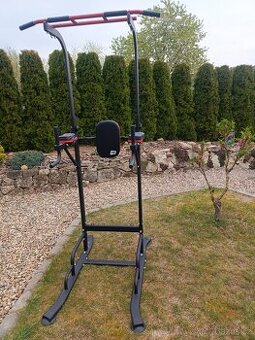 Stacionární bradla s hrazdou