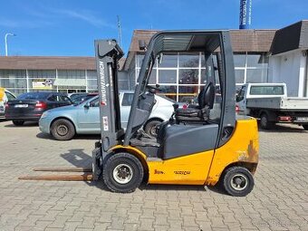 Vysokozdvižný vozík JUNGHEINRICH s nosností 1600 kg