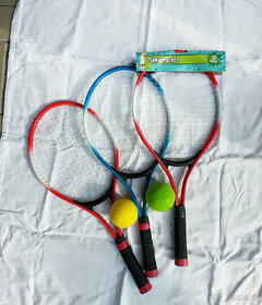 Dětské tenisové rakety s pěnovými míčky