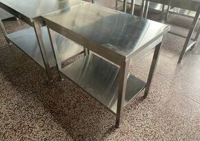 Nerezový stůl prostorový 1 police (délka 60-200cm)