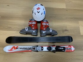 dětské lyže, helma a lyžáky - 1