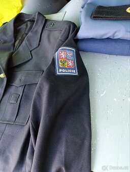 Policejní uniforma