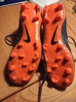 Kopačky Nike 36,5