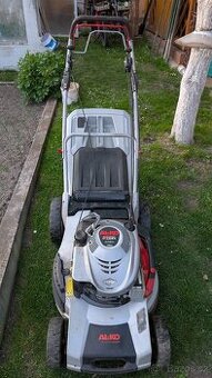 Prodám sekačku Alko benzín