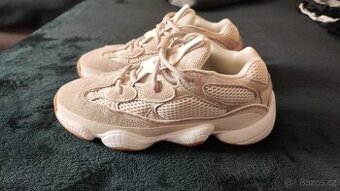 Yeezy 500