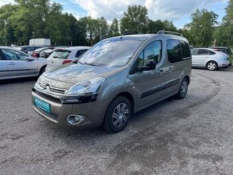 CITROEN BERLINGO 1.6 16V 2013 SERVISKA PANORAMA TAŽNÉ 8xKOLA