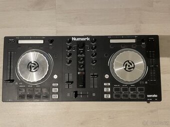 Numark Mixtrack Pro 3