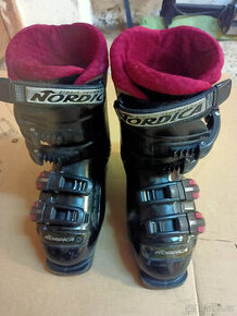 Lyžáky - Nordica pro lyžařky, vel. 39-40