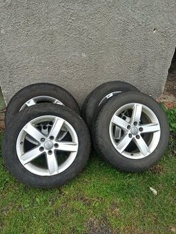 Kola Audi A4 B8