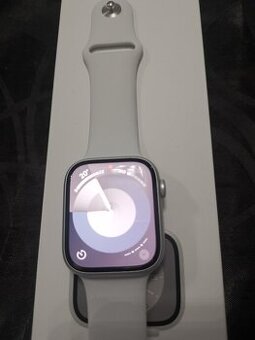 Apple Watch 8 45mm - Brno