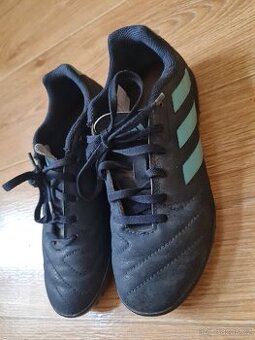 Sportovní boty Adidas, vel.32