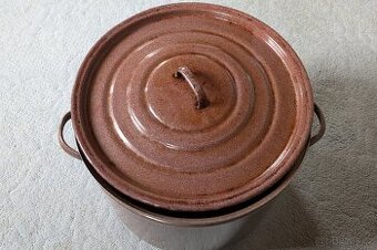 Smaltovaný hrnec s pokličkou 20l