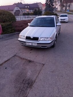 Škoda Octavia 1.8i