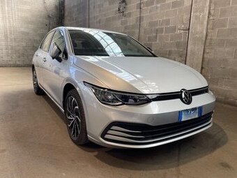 Volkswagen Golf 2.0 TDI Life - Nafta - Automatické - 115 hp