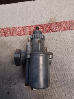 Karburátor se sytičem