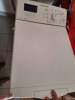 PRODÁM LEVNĚ PRAČKU INDESIT