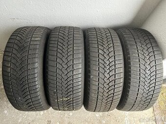Zimní pneu 225/55/17 Semperit