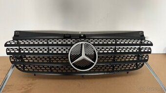 Mercedes Benz w639 přední maska