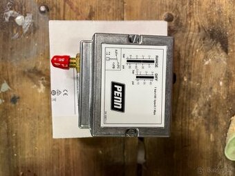 tlakový spínač P77AAA-9300.