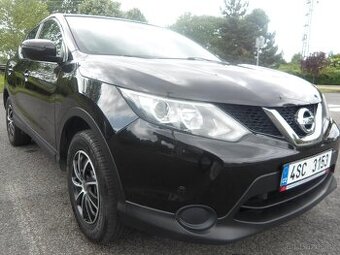 Nissan Qashqai, STK 11/2027,1.maj, koup.v Praze, nekuřák