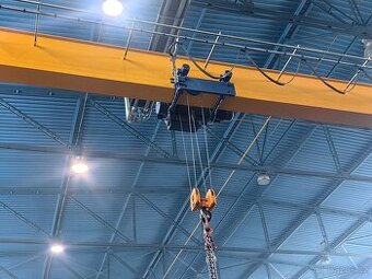 Koupíme surne  mostový jeřáb 5t Délka 22-23m