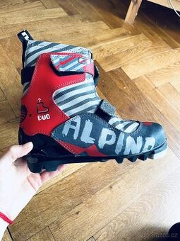 Dětské běžkařské boty vel. 35 NNN