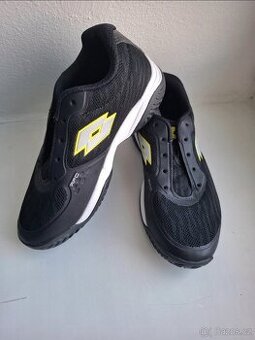 Chlapecké boty vel. 32, bez tkaniček