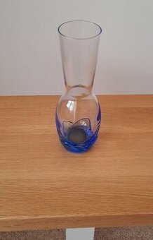 Skleněná váza, modro-bílé sklo