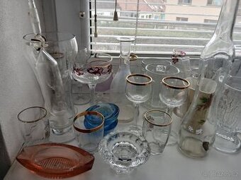 STARE RUZNE SKLO  JEN JAKO CELEK