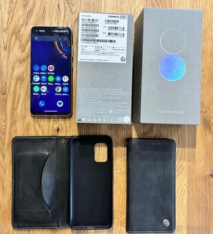 ASUS ZENFONE 8 top stav