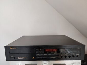 CD přehrávač DBX DX-5 120V + trafo na naší síť