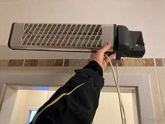 Nástěnný elektrický přímotop