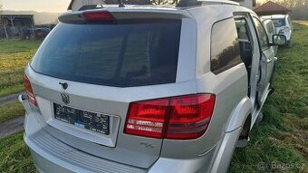 Dodge Journey . Zadní světla