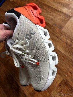 Tenisky on running běžecké boty 2x nošené