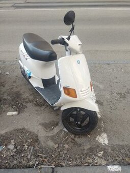 Piaggio ZIP 50 – extrémně lehký a rychlý skútr