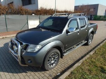 Nissan Navara 3.0 D Double-cab 4x4 tažné 3T