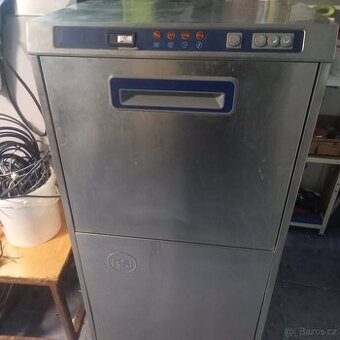 Myčka profi na černé nádobí