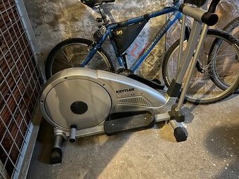 Eliptický trenažer