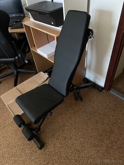 Lavice na posilování