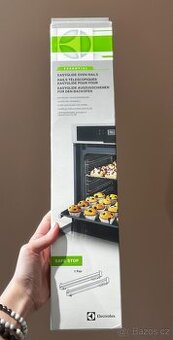 Teleskopický výjezd easy glide do trouby Electrolux