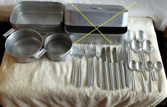 Staré hliníkové nádobí  a příbory
