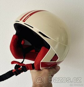 retro helma