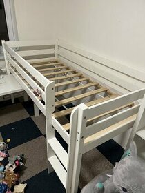 Dětská patrová postel s žebříkem 200x90