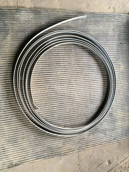 Zemnící pásek 30x4 mm