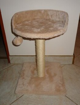 Škrabadlo pro kočku - skoro nové, výška 42 cm